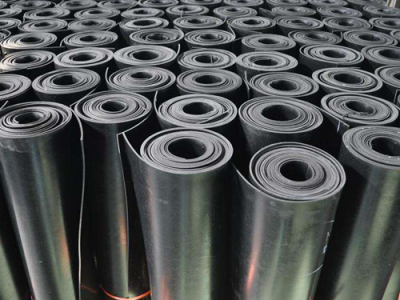 鐵水箱內(nèi)部貼橡膠防腐 桶槽內(nèi)襯 硫化橡膠內(nèi)襯 橡膠施工內(nèi)襯硫化橡膠